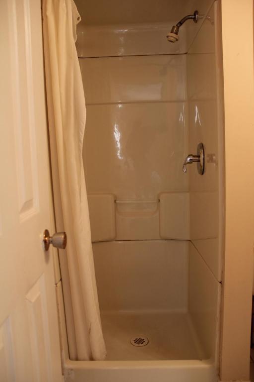 Niagara Inn & Suites Δωμάτιο φωτογραφία